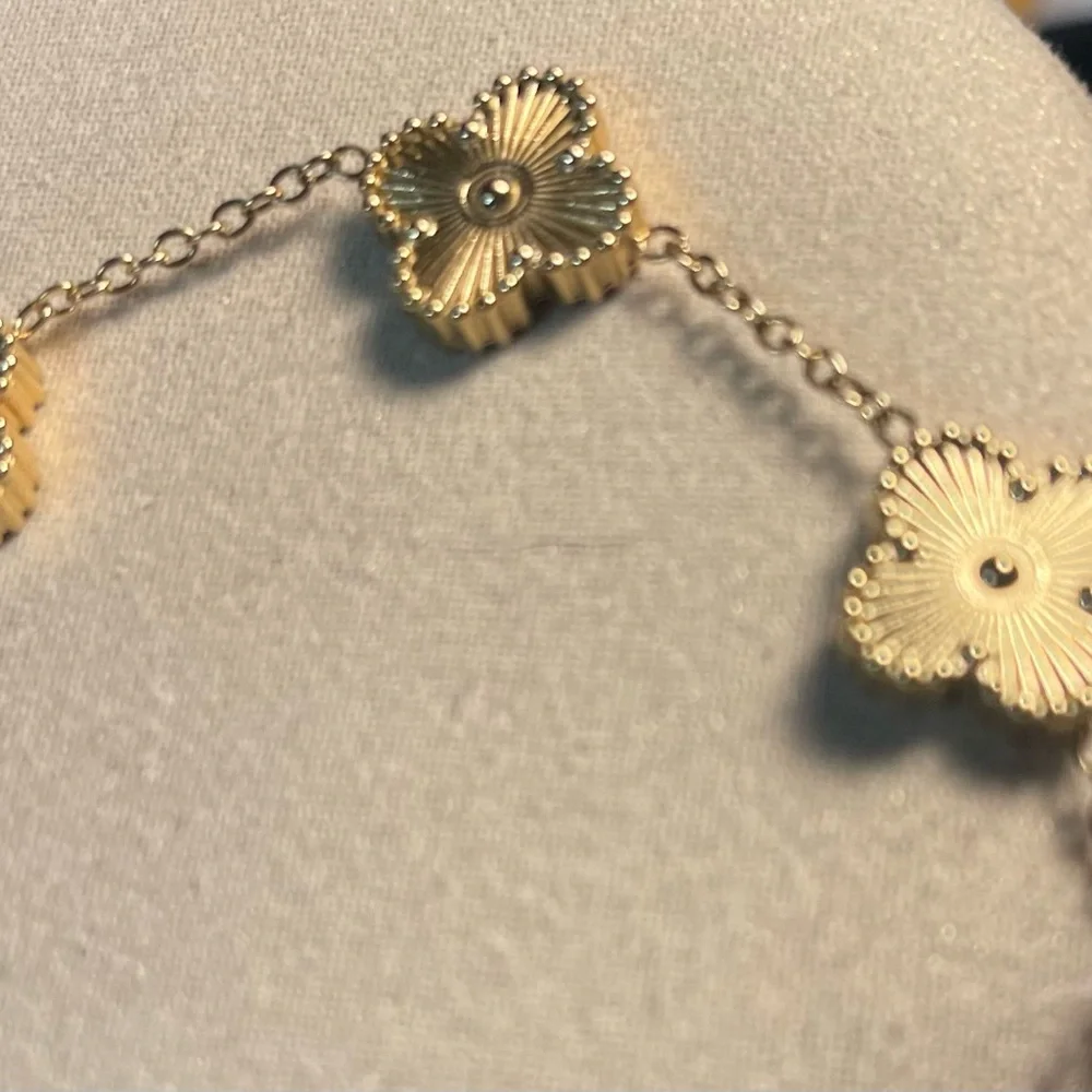 Good plated Clover Bracelet and necklace Designer Luxury Style gold Plated set - Picture 4 of 4